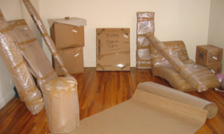 Reasons to Hire Top Packers and Movers for Shifting Households